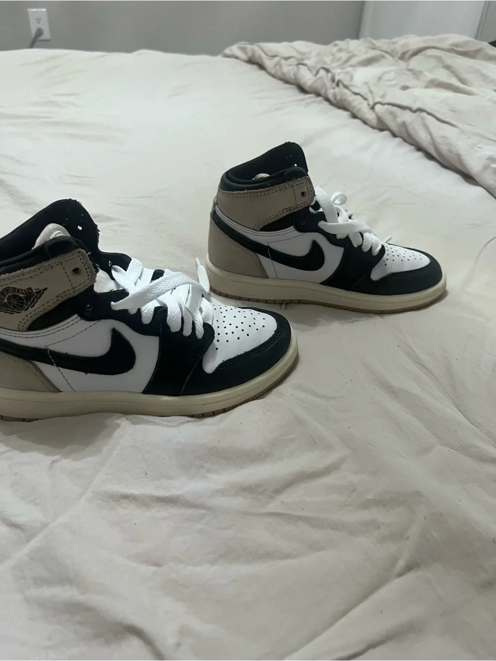 Nike High-Top Sneakers in Black, White & Taupe